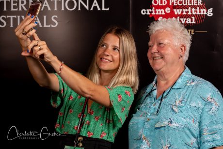 Val McDermid obliging me in a shameless selfie at Harrogate Crime Writing Festival. Photo credit: Charlotte Graham